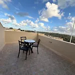 Lägenhet Panoramic View Penthouse With Dual Terraces
