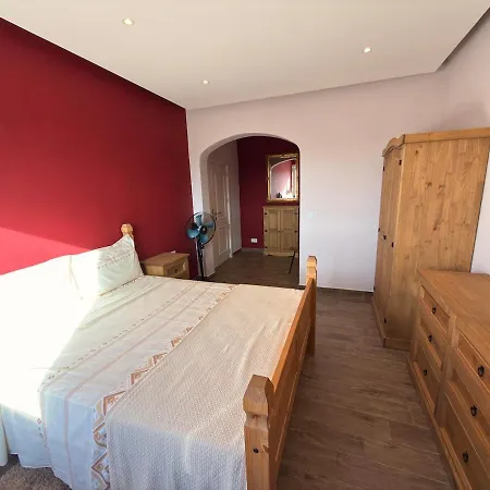 Panoramic View Penthouse With Dual Terraces Xagħra