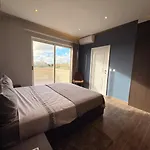 Апартаменты Panoramic View Penthouse With Dual Terraces *