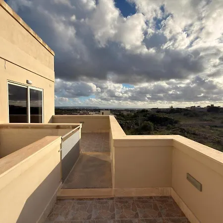 Panoramic View Penthouse With Dual Terraces * Xagħra