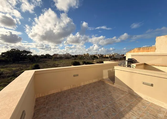 Panoramic View Penthouse With Dual Terraces